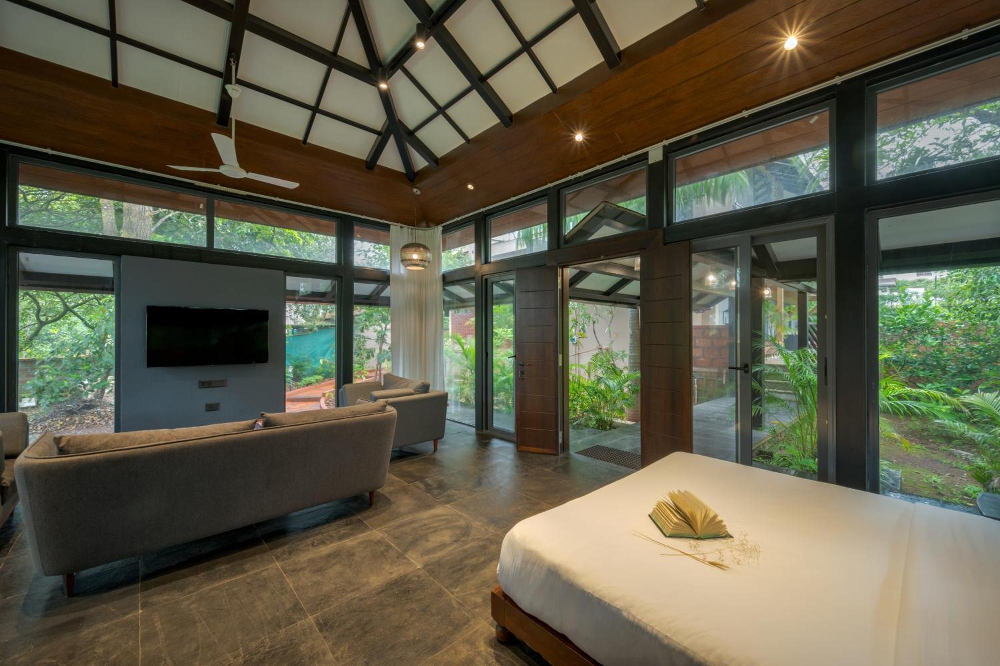 Saffronstays The Glasshouse, Panchgani - Beautiful Glass Villa For Couples Buitenkant foto